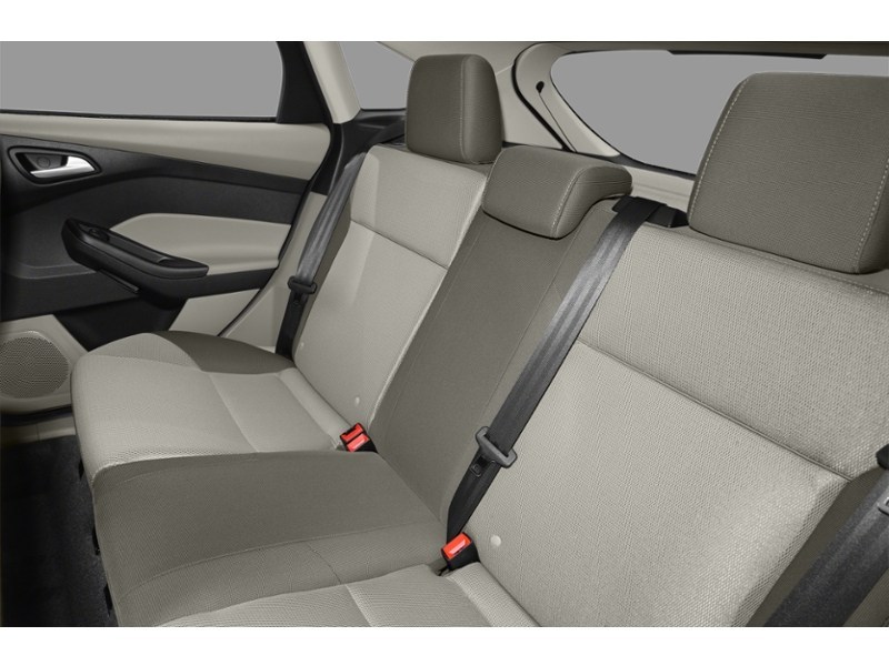 2012 Ford Focus 5dr HB SE Interior Shot 6