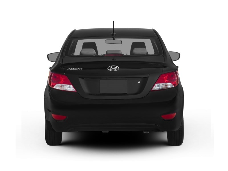 2012 Hyundai Accent 4dr Sdn Man GL Exterior Shot 6