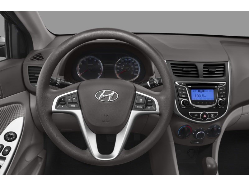 2012 Hyundai Accent 4dr Sdn Auto GLS Interior Shot 3