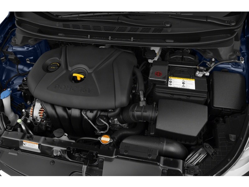 2012 Hyundai Elantra 4dr Sdn Auto Limited Exterior Shot 3