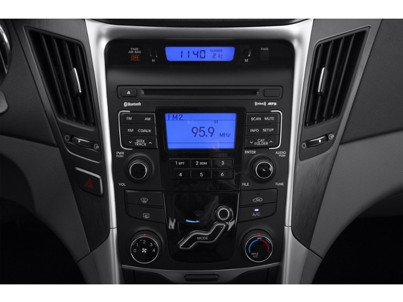 2012 Hyundai Sonata 4dr Sdn 2.4L Auto GLS Interior Shot 2