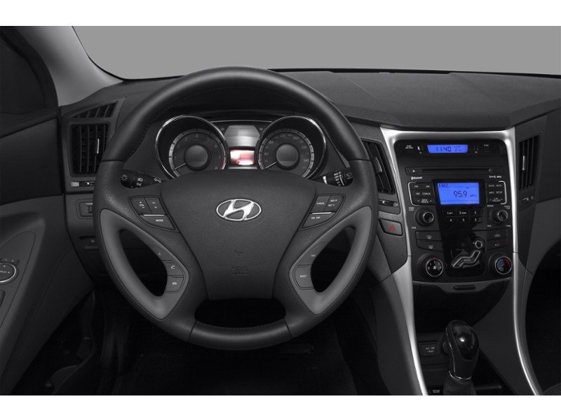 2012 Hyundai Sonata 4dr Sdn 2.4L Auto GLS Interior Shot 3