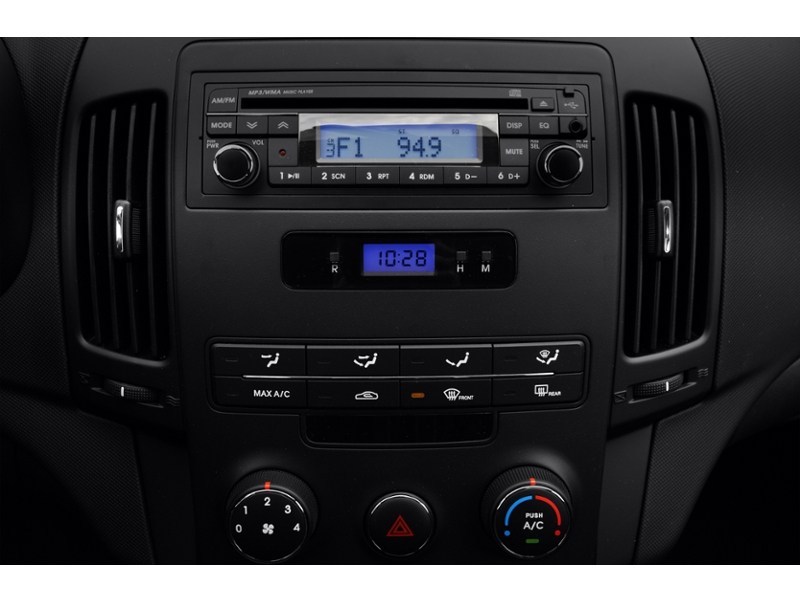2012 Hyundai Elantra Touring 4dr Wgn Auto L Interior Shot 2