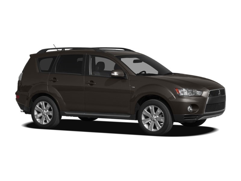 2012 Mitsubishi Outlander 4WD 4dr ES Exterior Shot 9