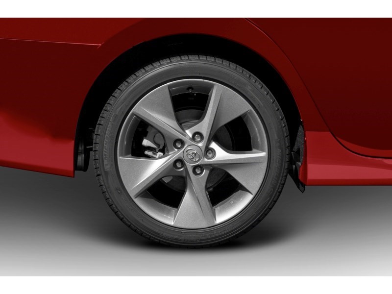 2012 Toyota Camry 4dr Sdn I4 Auto SE Exterior Shot 5