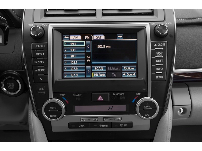 2024 Kia Seltos EX Premium AWD Interior Shot 7