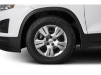 2015 Chevrolet Trax FWD 4dr LS Exterior Shot 5