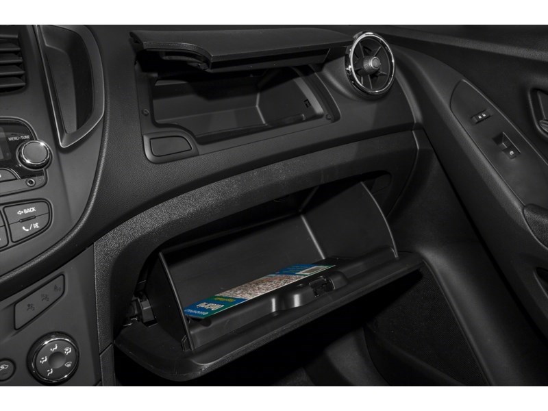 2015 Chevrolet Trax FWD 4dr LS Interior Shot 4