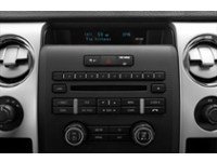 2013 Ford F-150 4WD SuperCrew 145" XLT Interior Shot 1