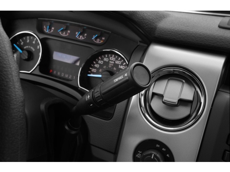 2013 Ford F-150 4WD SuperCrew 145" XLT Exterior Shot 9