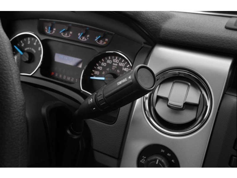 2013 Ford F-150 4WD SuperCrew 145" XLT Exterior Shot 9