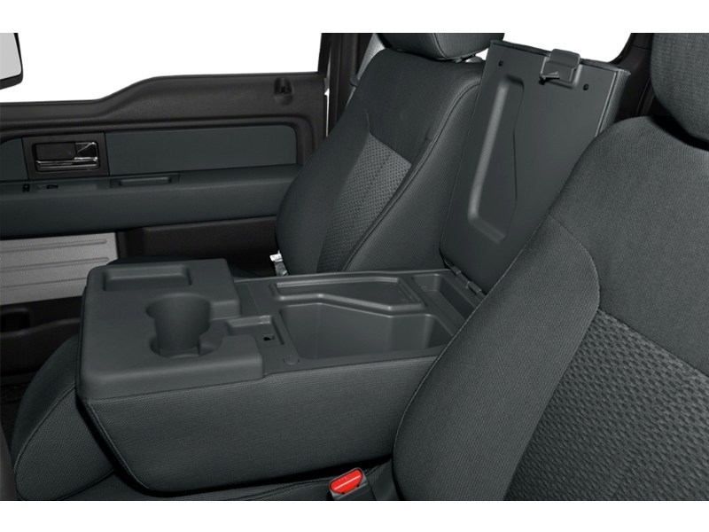 2013 Ford F-150 4WD SuperCrew 145" XLT Interior Shot 6