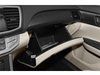 2014 Honda Accord 4dr V6 Auto Touring Interior Shot 4