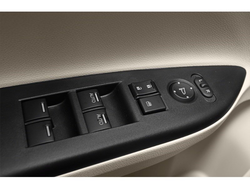 2014 Honda Accord 4dr V6 Auto Touring Exterior Shot 12