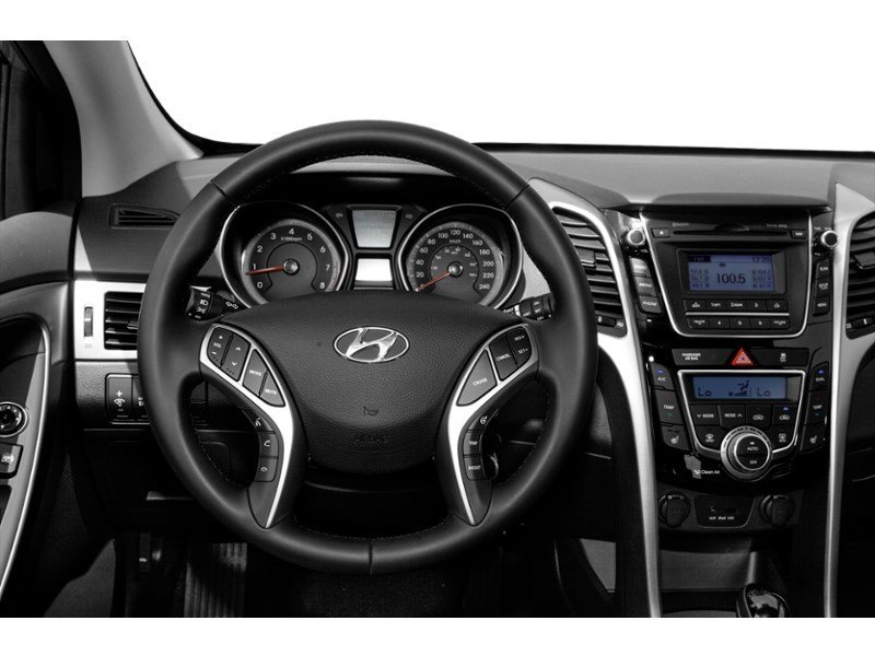2013 Hyundai Elantra GT 5dr HB Man GL Interior Shot 3