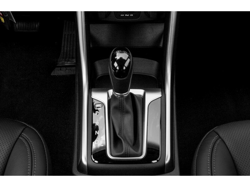 2014 Hyundai Elantra GT 5dr HB Auto GL Exterior Shot 9