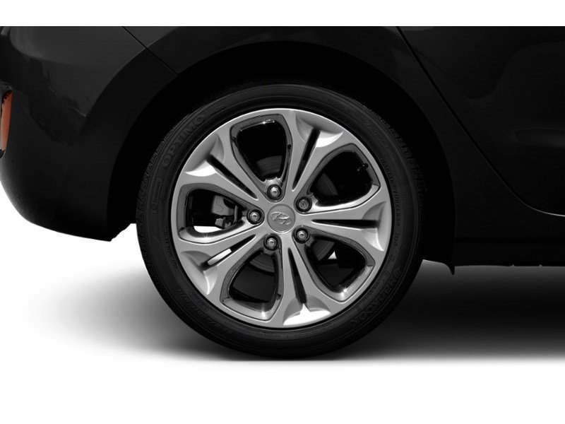 2013 Hyundai Elantra GT 5dr HB Man GL Exterior Shot 5