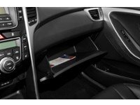 2013 Hyundai Elantra GT 5dr HB Man GL Interior Shot 4
