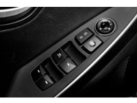 2013 Hyundai Elantra GT 5dr HB Man GL Exterior Shot 11