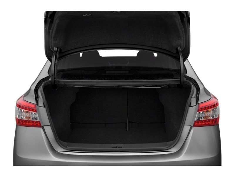 2014 Nissan Sentra 4dr Sdn CVT S Exterior Shot 4