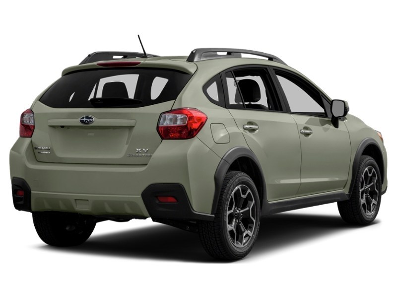 2015 Subaru XV Crosstrek 5dr CVT 2.0i w/Limited Pkg Exterior Shot 2