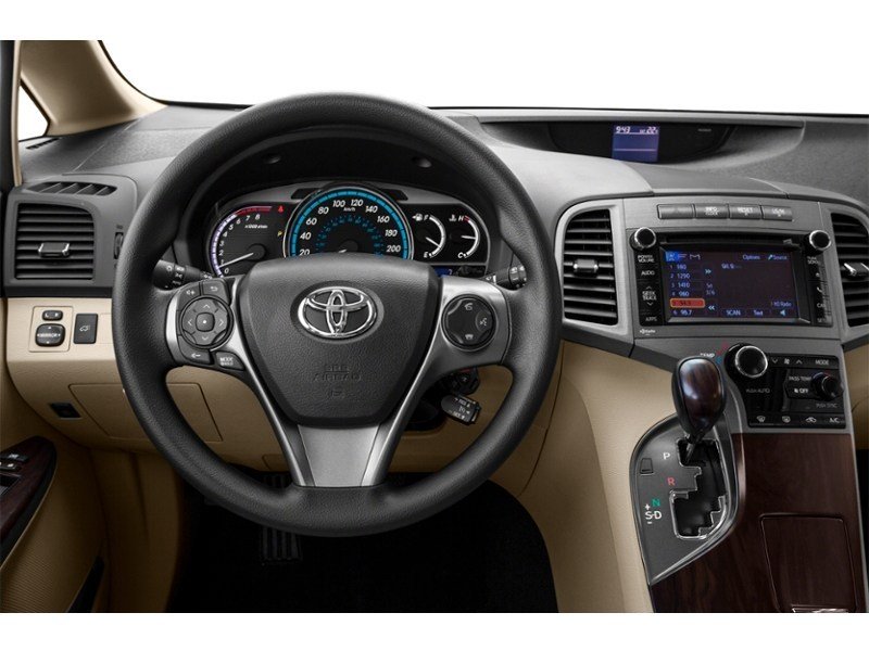 2016 Toyota Venza 4dr Wgn Interior Shot 3