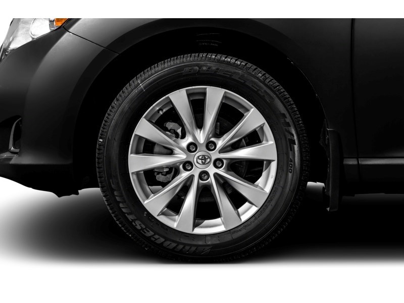 2016 Toyota Venza Base Exterior Shot 5