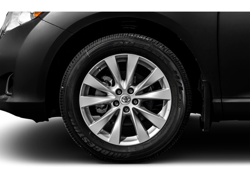 2016 Toyota Venza 4dr Wgn Exterior Shot 5
