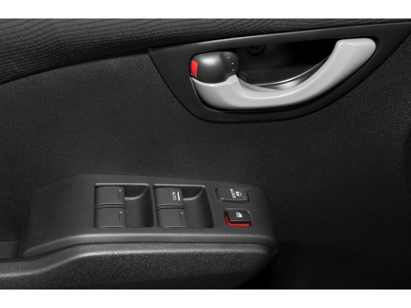 2014 Honda Fit 5dr HB Man LX Exterior Shot 10