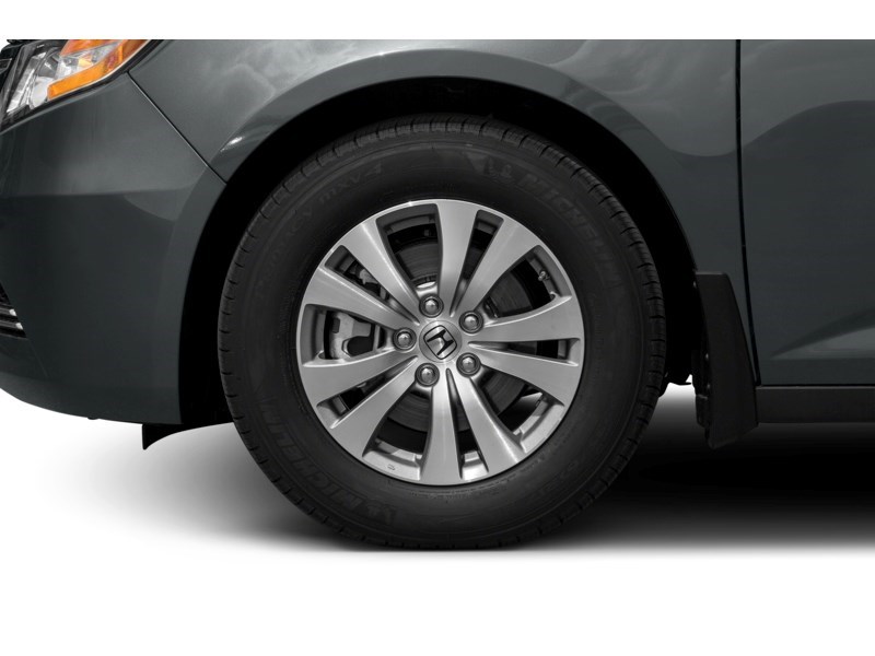 2015 Honda Odyssey 4dr Wgn SE Exterior Shot 5