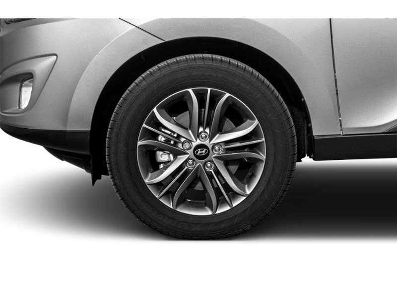 2015 Hyundai Tucson AWD 4dr Auto GLS Exterior Shot 5