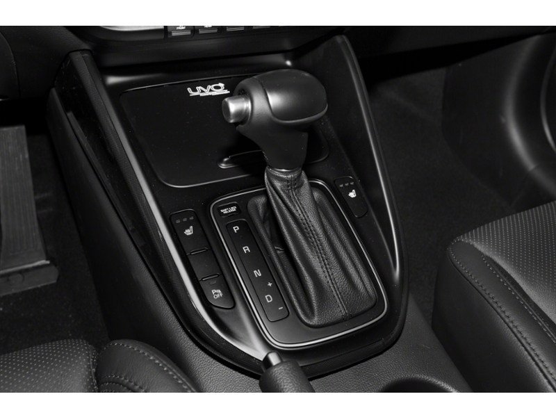 2014 Kia Rondo 4dr Wgn Auto EX Exterior Shot 9