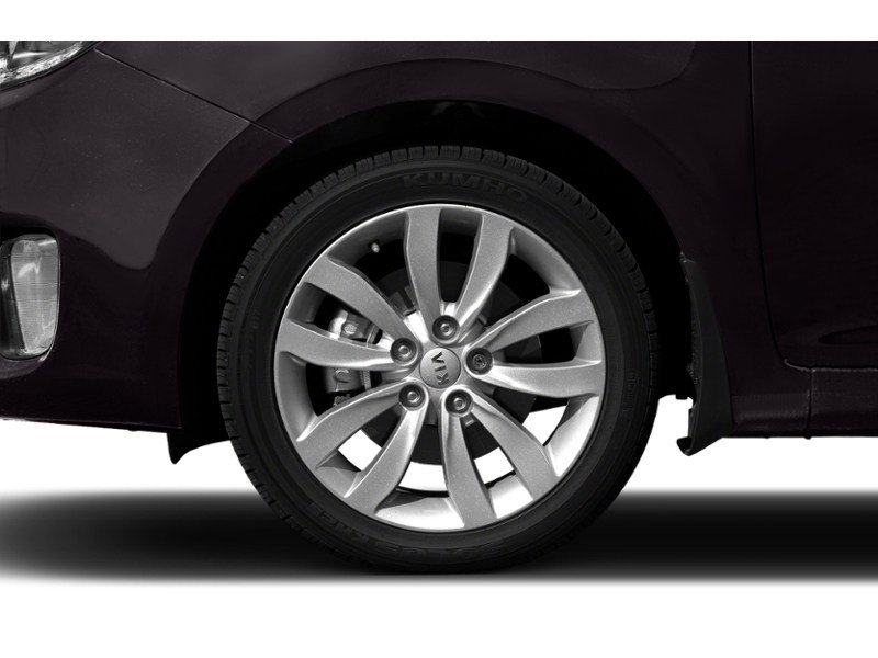 2014 Kia Rondo 4dr Wgn Auto EX Exterior Shot 5