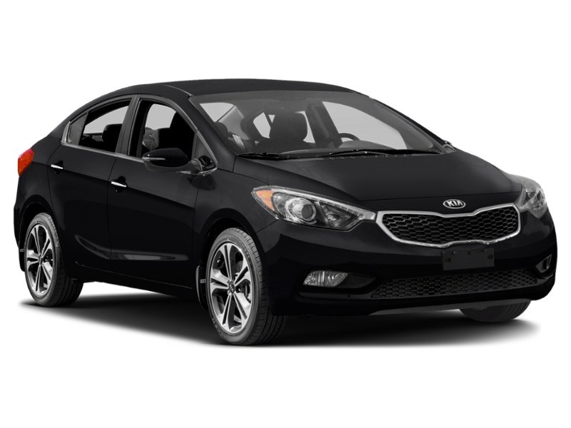 2016 Kia Forte 4dr Sdn Auto LX Exterior Shot 9