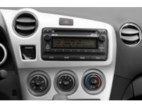 2014 Toyota Matrix 4dr Wgn Auto FWD Interior Shot 2