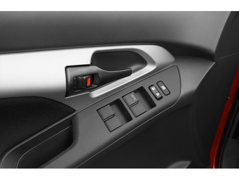 2014 Toyota Matrix 4dr Wgn Auto FWD Exterior Shot 11