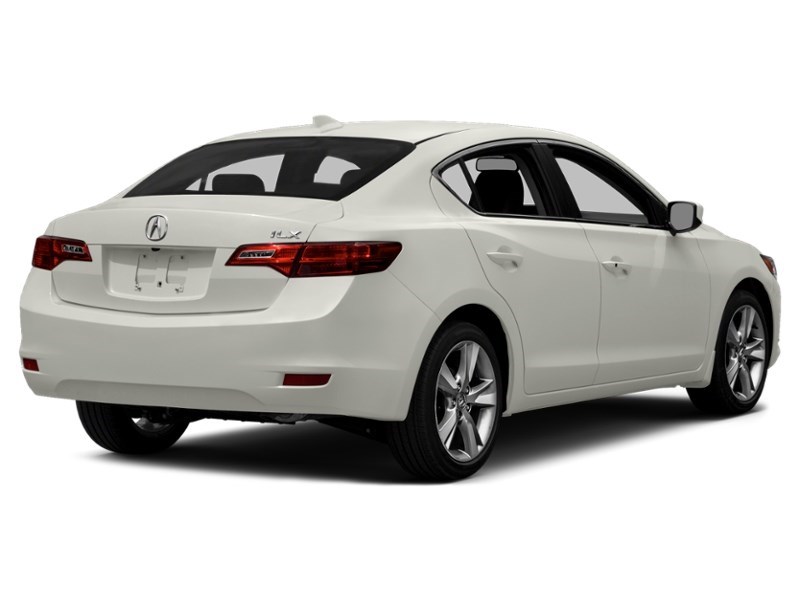 2015 Acura ILX Base w/Premium Package (A5) Exterior Shot 2