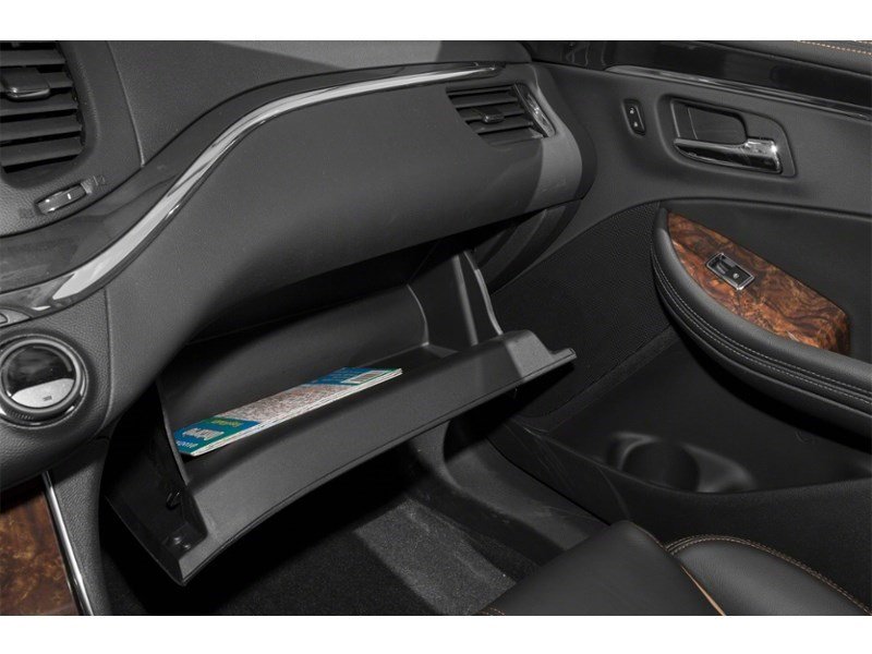 2015 Chevrolet Impala LTZ 2LZ Interior Shot 4