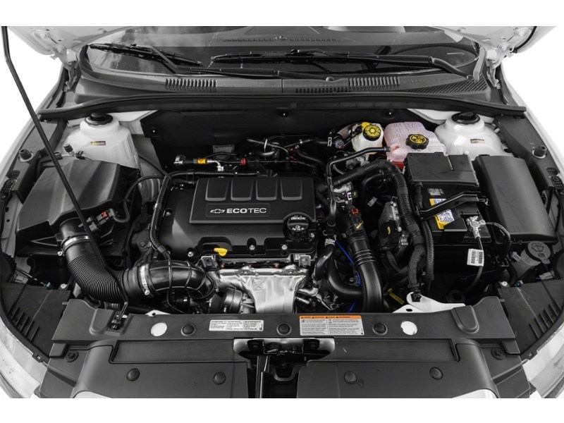 2015 Chevrolet Cruze LT 2LT Exterior Shot 3