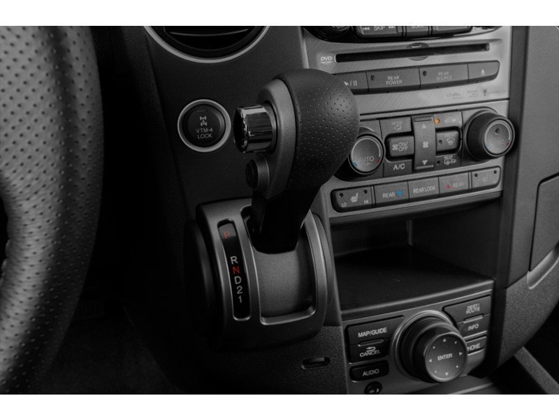 2013 Honda Pilot 4WD 4dr Touring Exterior Shot 9