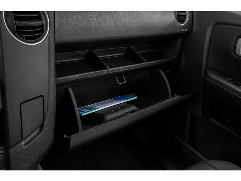 2013 Honda Pilot 4WD 4dr Touring Interior Shot 4