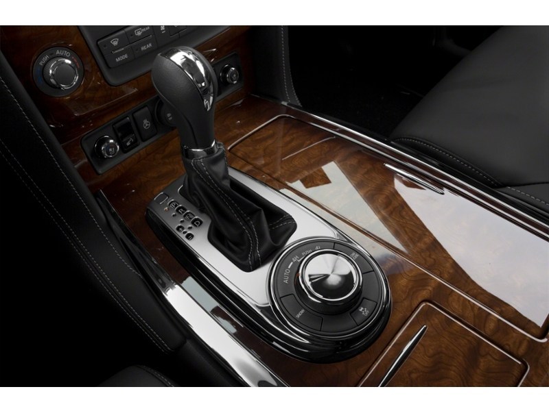 2016 INFINITI QX80 4WD 4dr 7-Passenger Exterior Shot 12