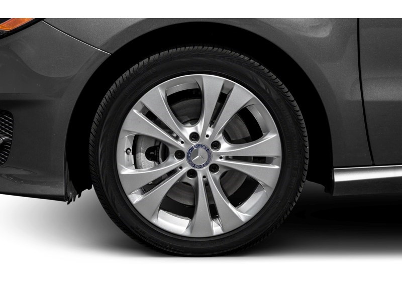 2015 Mercedes-Benz B-Class 4dr HB B 250 Sports Tourer 4MATIC Exterior Shot 5