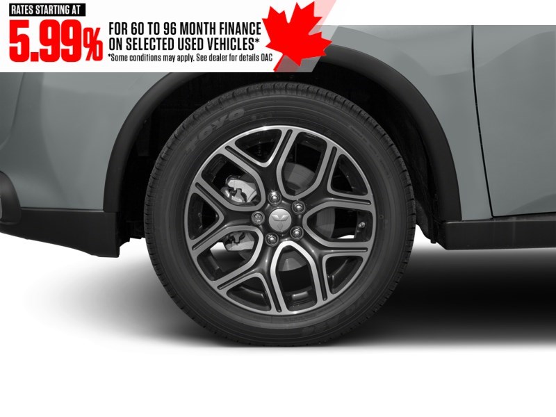 2015 Mitsubishi Outlander 4WD 4dr GT Exterior Shot 5