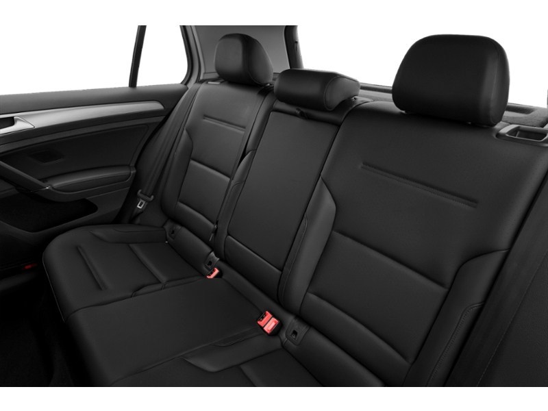 2017 Volkswagen Golf 5dr HB Man 1.8 TSI Comfortline Interior Shot 6