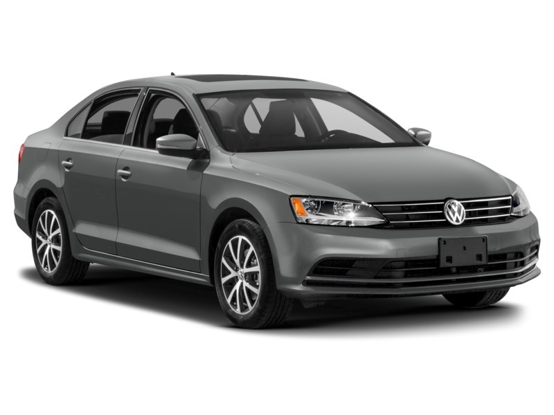 2017 Volkswagen Jetta 4dr 1.4 TSI Auto Trendline+ Exterior Shot 9