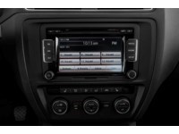 2016 Volkswagen Jetta 4dr 1.4 TSI Auto Trendline Interior Shot 2