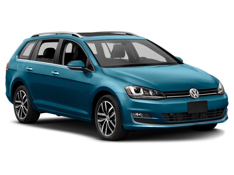 2016 Volkswagen Golf Sportwagon 4dr Man 1.8 TSI Trendline Exterior Shot 9