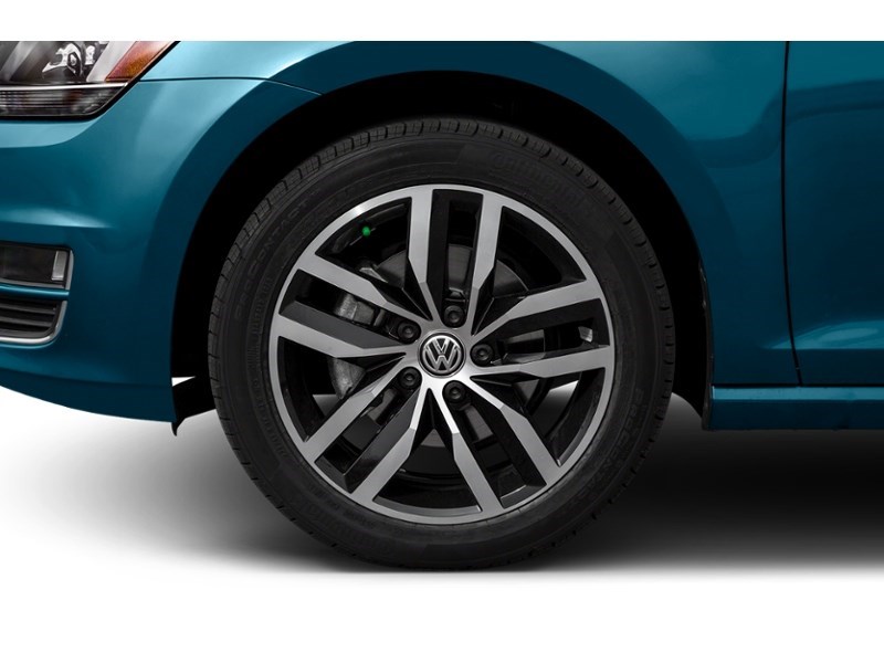 2016 Volkswagen Golf Sportwagon 4dr Man 1.8 TSI Trendline Exterior Shot 5
