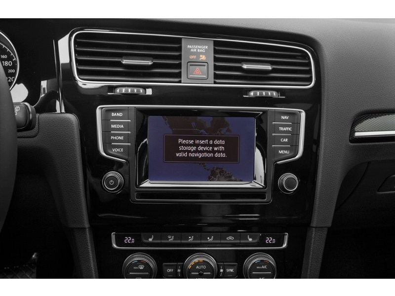 2016 Volkswagen Golf Sportwagon 4dr Man 1.8 TSI Comfortline Interior Shot 9